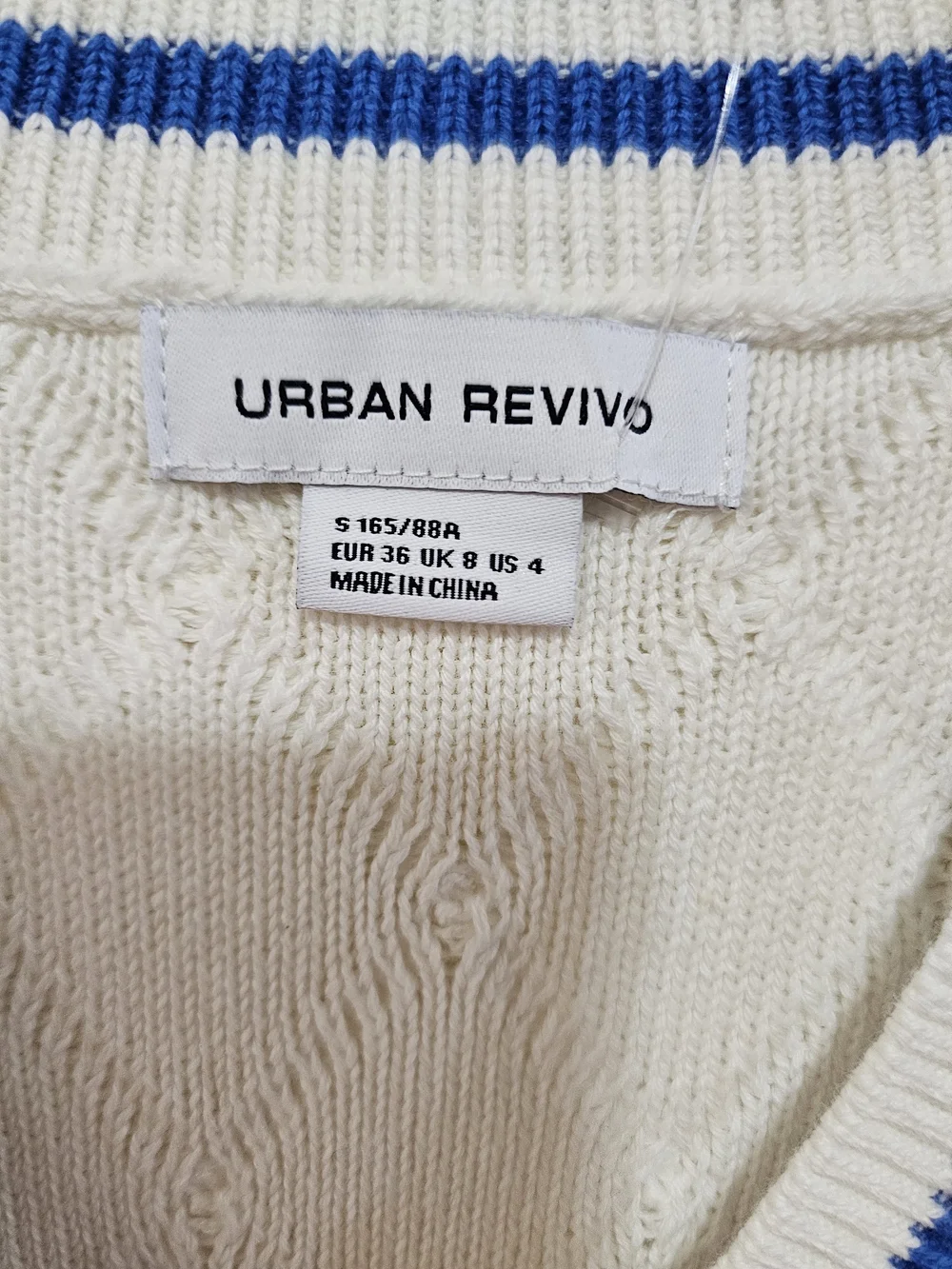Urban Revivo Preppy Cable Knit Varsity Stripe V-Neck Sweater Vest Size S